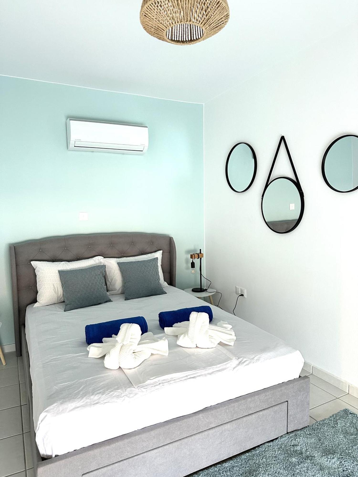 H&O Golden Sun Suite Paphos Exteriér fotografie